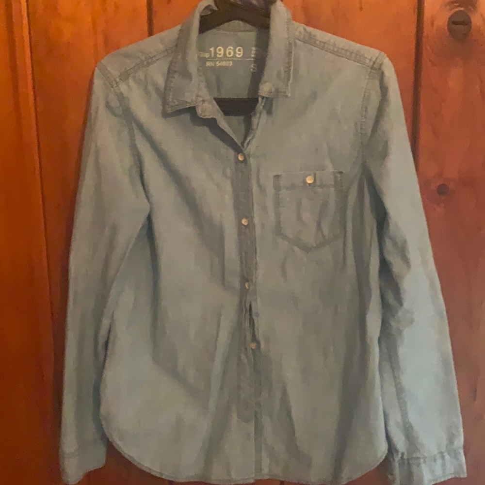 Gap Button-Down Shirt. - image 1